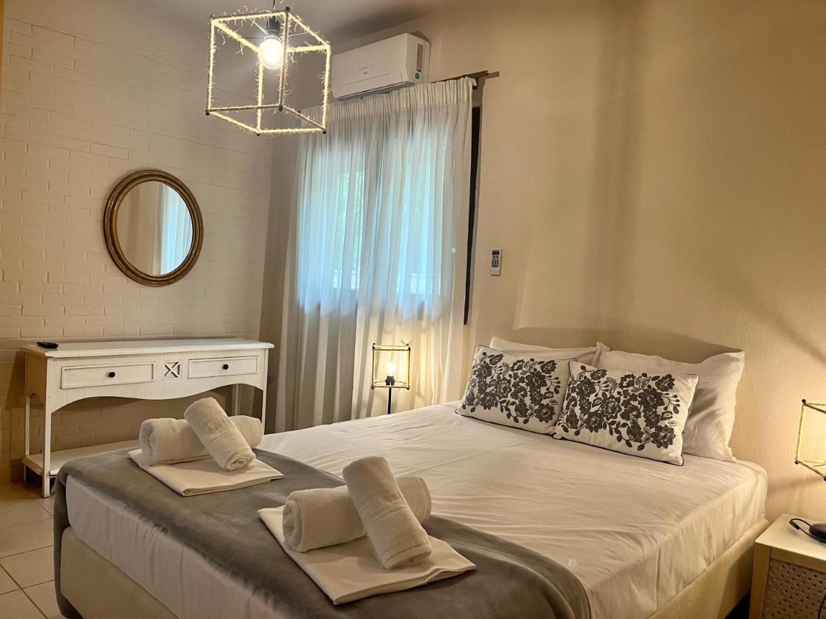The Beach House - Apartments & Studios (Adults Only) Áfitos Extérieur photo