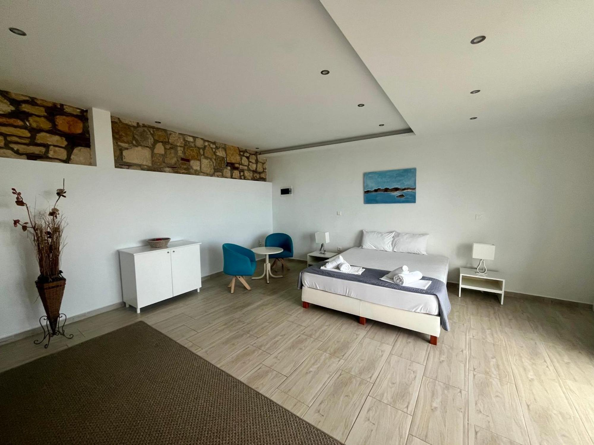 The Beach House - Apartments & Studios (Adults Only) Áfitos Extérieur photo