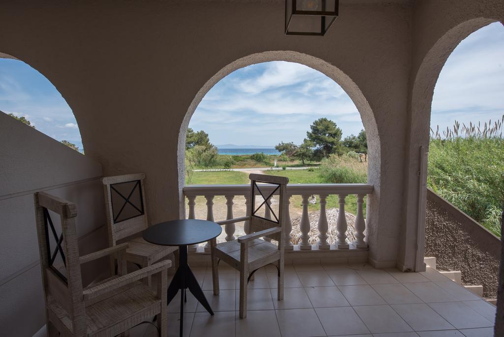The Beach House - Apartments & Studios (Adults Only) Áfitos Extérieur photo