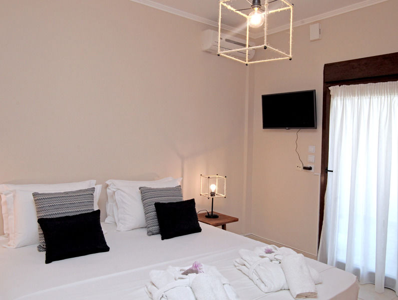 The Beach House - Apartments & Studios (Adults Only) Áfitos Extérieur photo